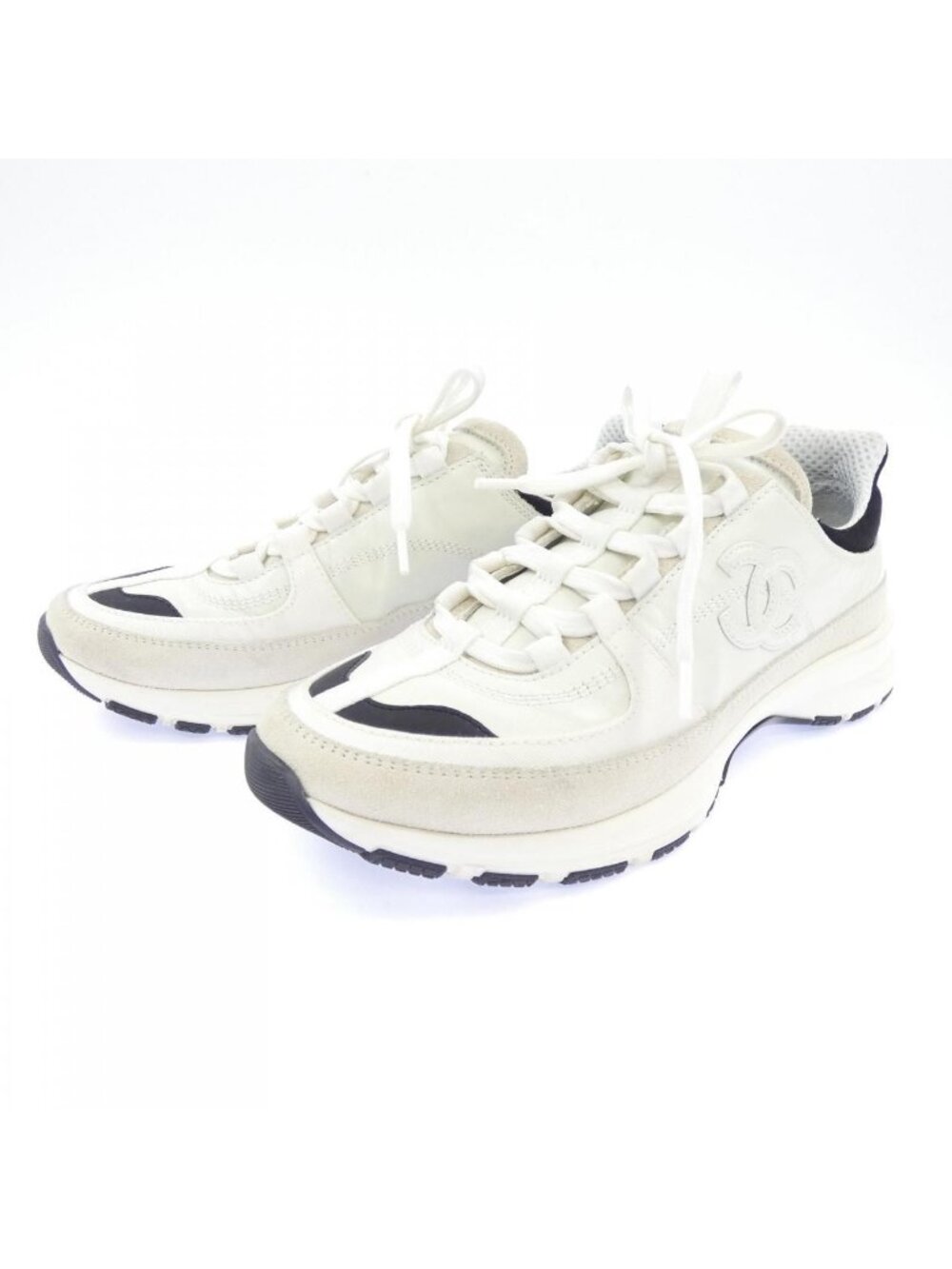 Chanel Sneakers White - Picture 3 of 6
